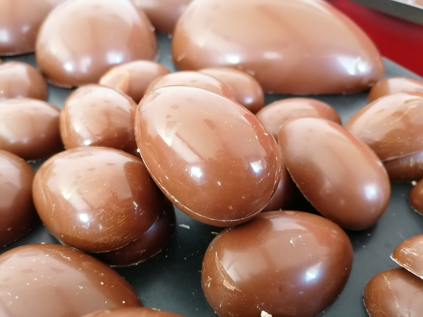 Uova cioccolato Kinder Vegan   artigianale senza lattosio con ingredienti biologici 150gr o 240gr